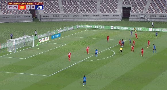 1631033281079005139.gif 久保健英中柱.gif