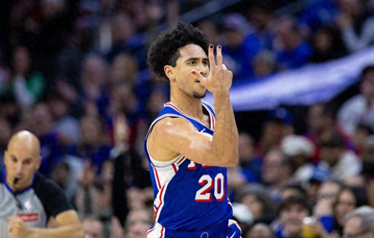 开云中国-从冠军中锋到流浪汉！仅一夜，7大交易官宣，诞生3大赢家3个输家