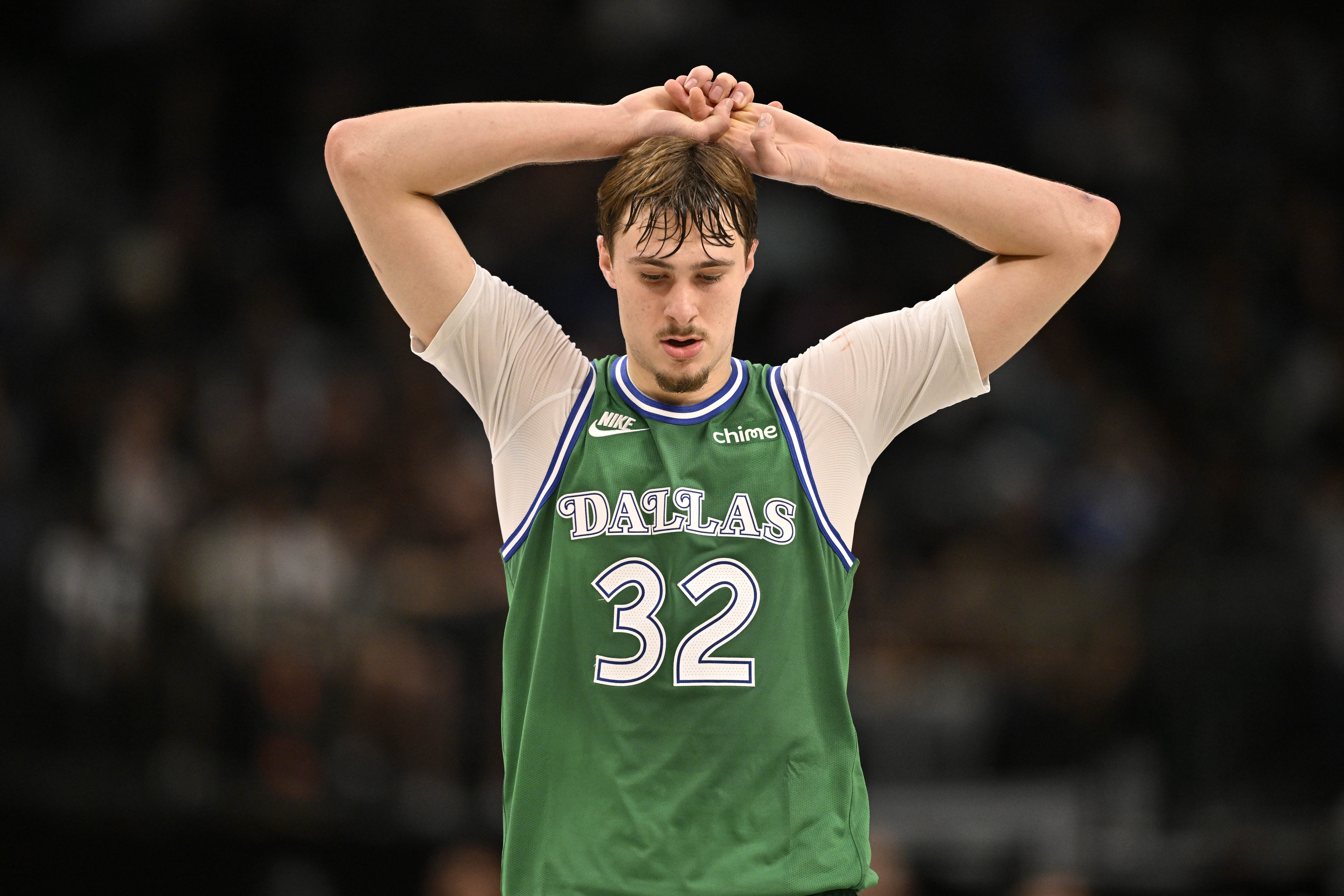 开云集团-你们演我？弗拉格首节9中5独揽13分 其他4个首发队友得分均挂蛋